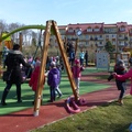 Wielkim powodzeniem u dzieci cieszy się nowy plac zabaw