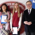  Burmistrz Darłowa wręczył uczniom w Darłówku  56 stypendiów za dobre wyniki w nauce