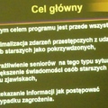 Darłowscy przedstawiciele  służb mundurowych  doradzali seniorom jak żyć bezpiecznie i  nie dać oszukać 