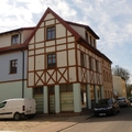 Nowy szachulcowy budynek wzniesiono na darłowskiej starówce