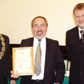Leszek Walkiewicz (w środku) - laureat